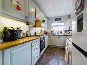 Kitchen- click for photo gallery